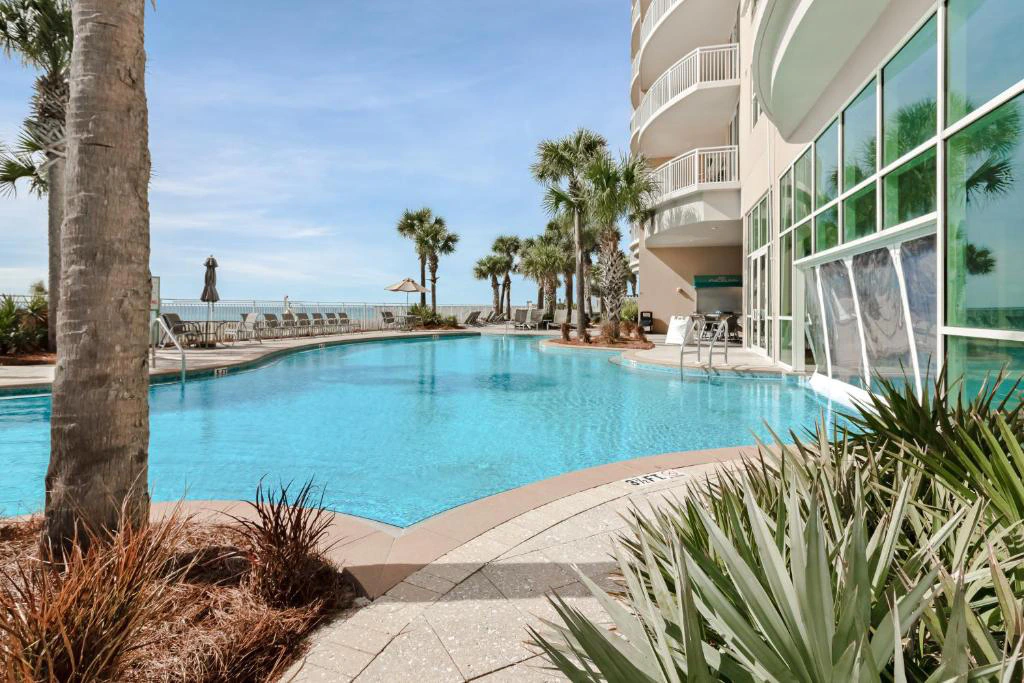 Aqua Beachbreak Resort Condo Rentals
